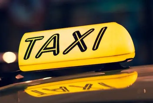 trasporto taxi